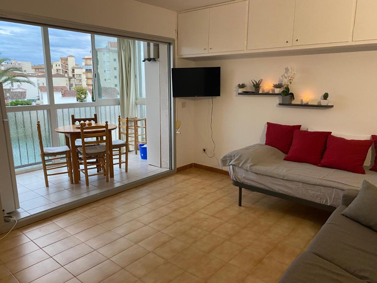 Apartamento 100M De La Playa Apartment Roses Luaran gambar